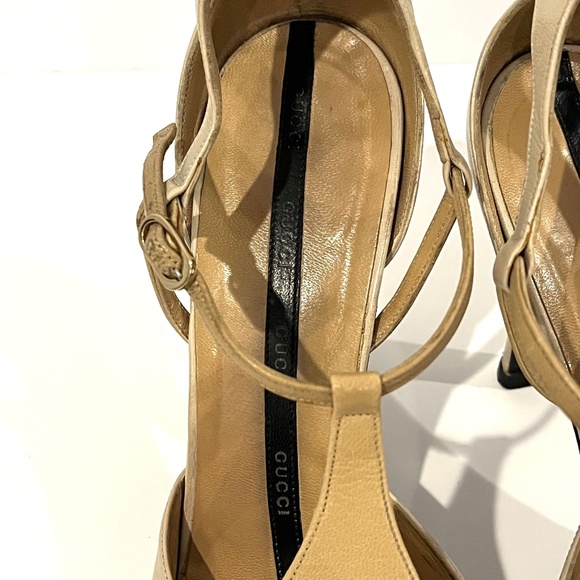 GUCCI Vintage Tan and Cream Leather T-strap High Heel - Size 38 1/2 - Picture 5 of 9